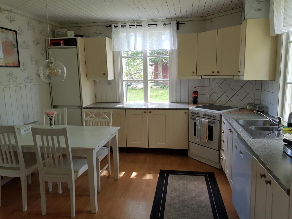 Broettorp Villa Fjugesta ภายนอก รูปภาพ